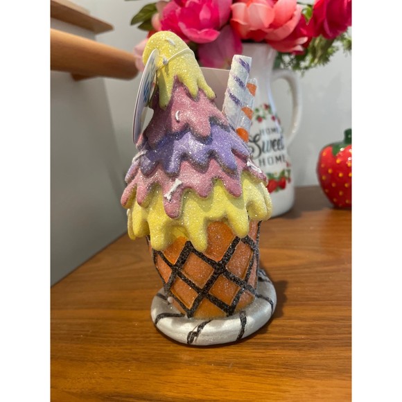 Small Halloween Light Up Gingerbread Haunted House - Picture 6 of 12